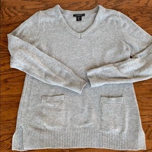 Gorgeous gray Tahari sweater